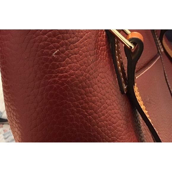 Dooney and Bourke Small Lexington Shopper EUC Beautiful Red - Picture 10 of 12